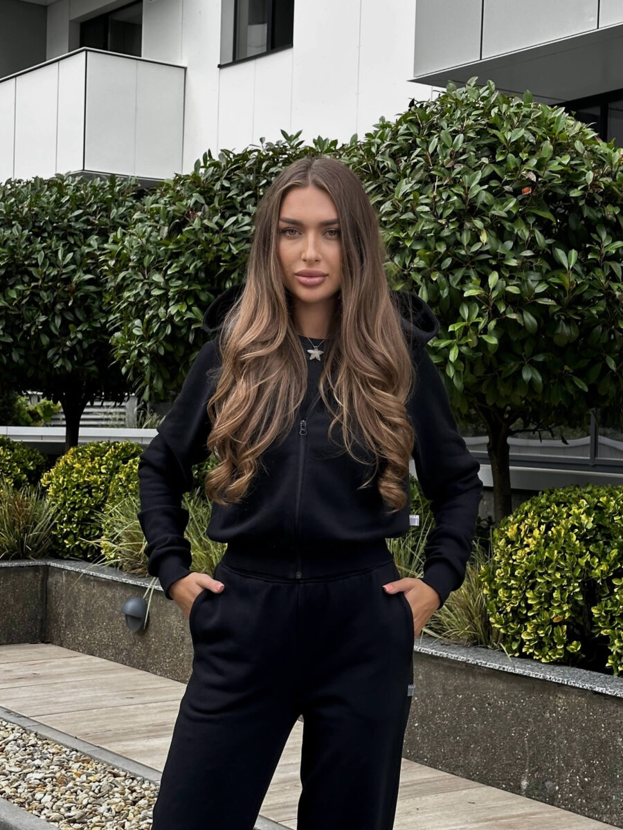 BLACK SPORT SUIT